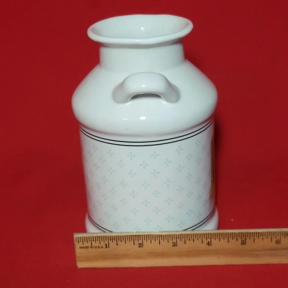 VTG Vandor Double Handle Farmhouse Milk Jug Urn Cat Design by Pelzman